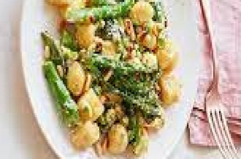 Creamy broccoli gnocchi