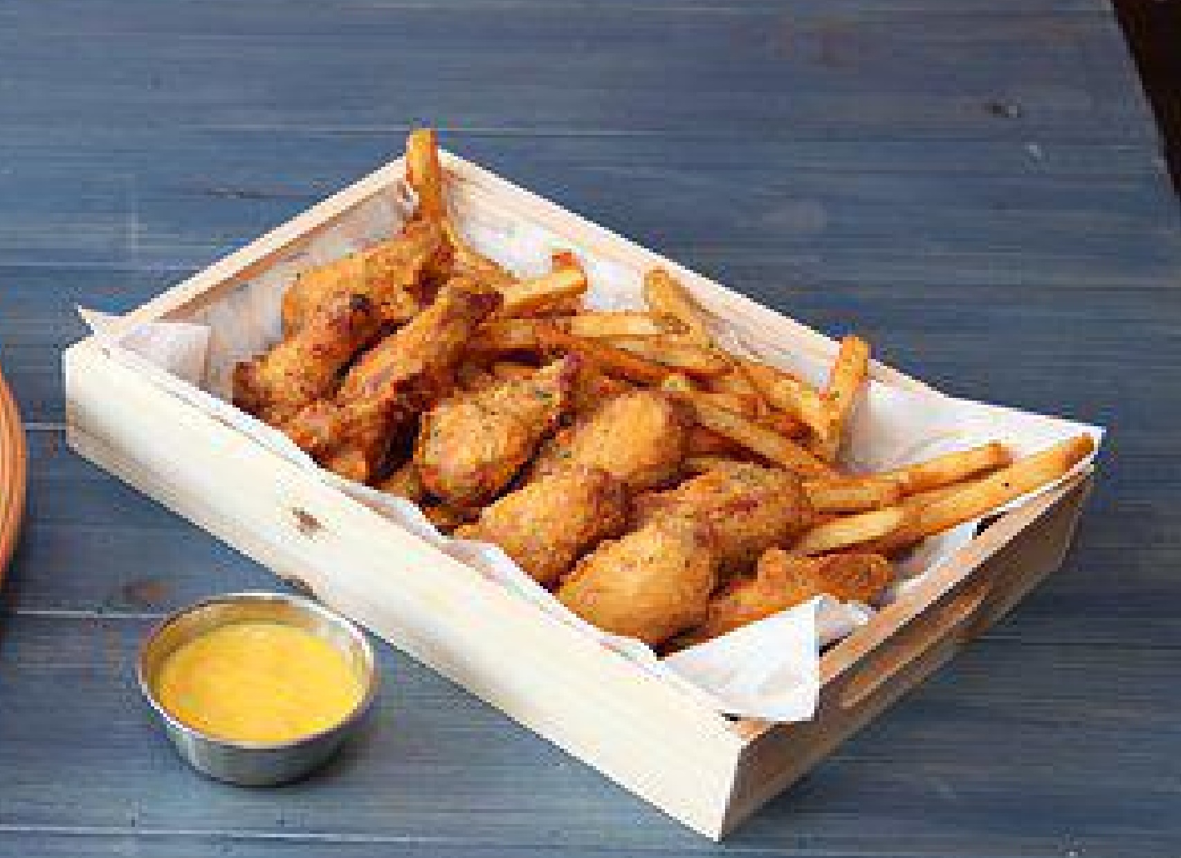 A crispy, crunchy and delicious chicken wings and fries recipe for your ...